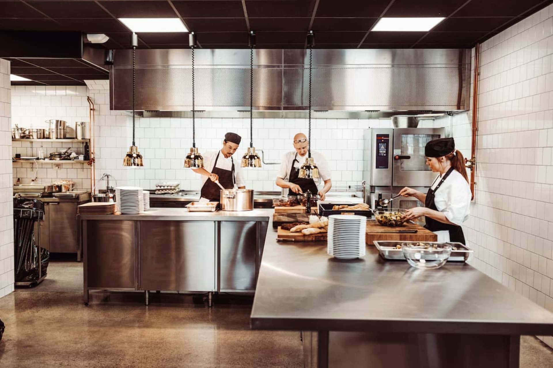 Different kitchen roles and how they work together