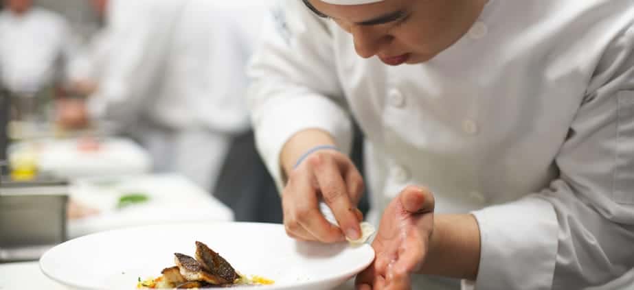 How much does a culinary chef make?