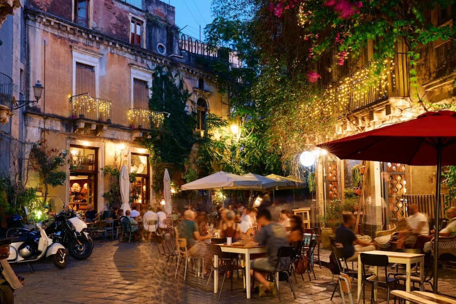 How to become a restaurant business consultant