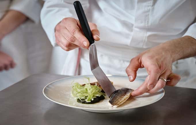 How to start a catering business
