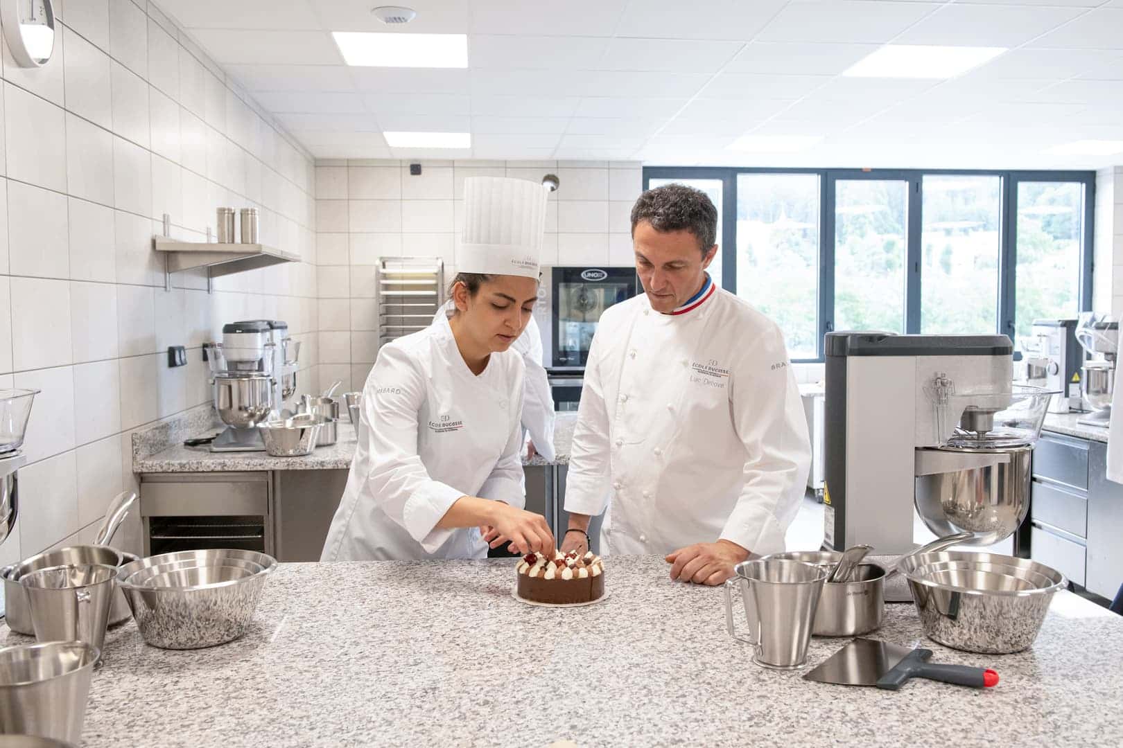 Culinary internships: gaining real-world experience in the kitchen