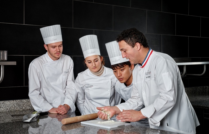 Are there beginner-friendly courses available.jpg