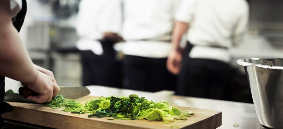 HOW TO SUCCEED IN FOOD-RELATED CAREERS